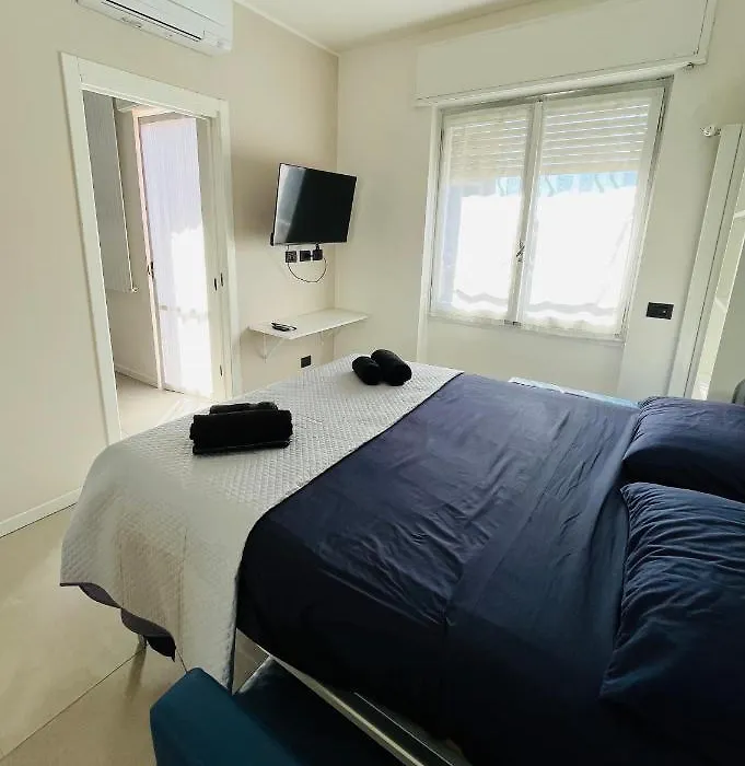 Pericle 5 Apartment-1